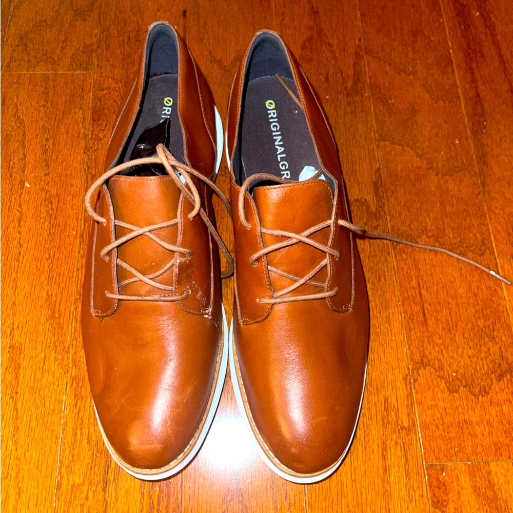 ✨Cole Haan✨ brown shoes in size 9M